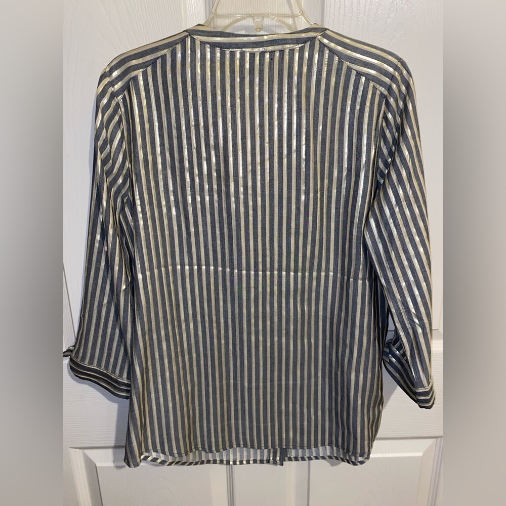 Anne Klein Button Up - Picture 2 of 4